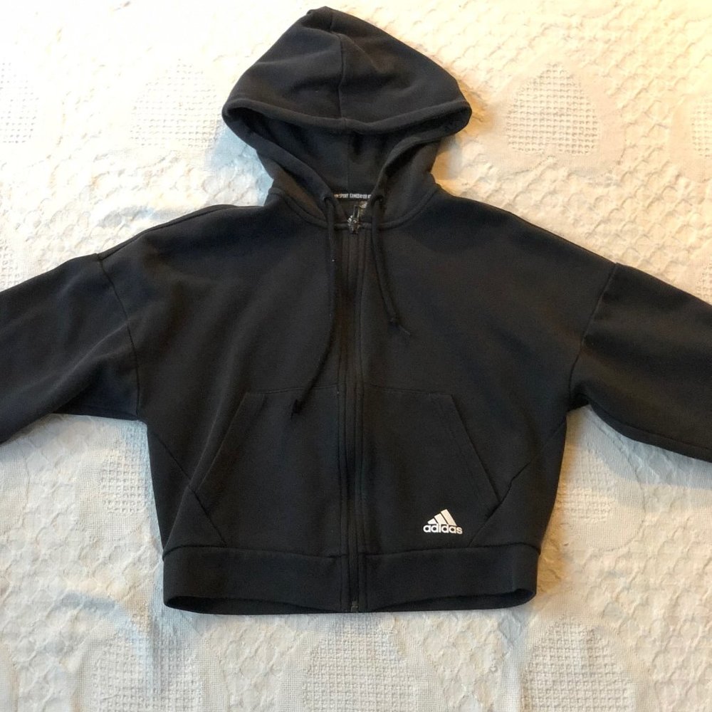 Crop adidas hoodie